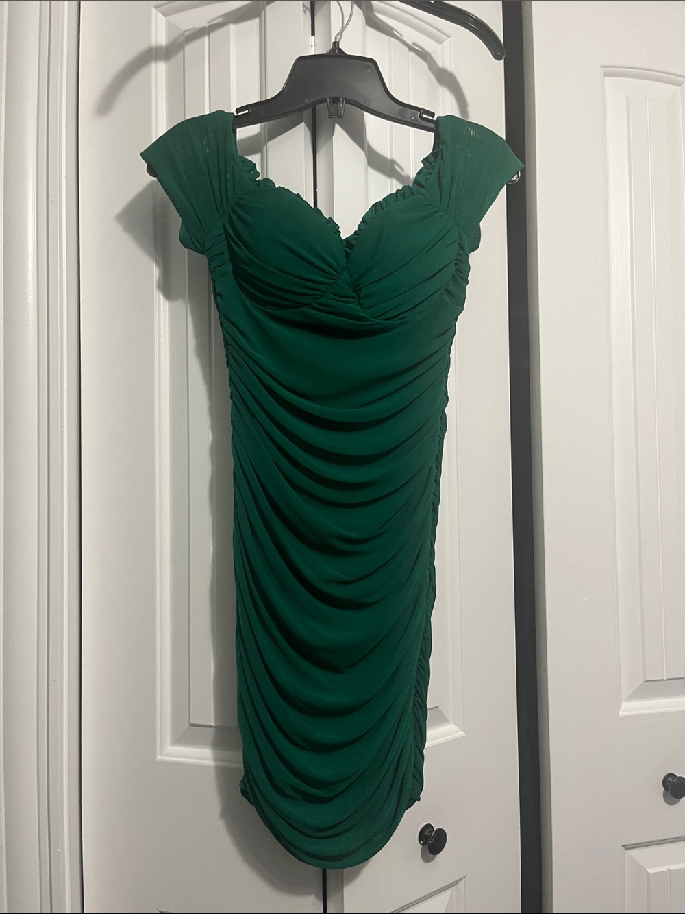 privy Emerald Ruched Midi Dress with Cap Sleeves